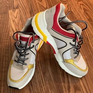 Skechers shoes Size 9